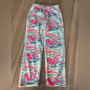 Vineyard Vines Kids Pajama Bottoms with Red and Green Beach Print